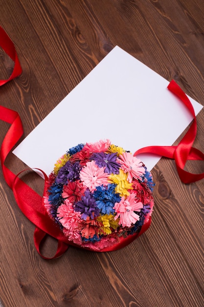 семейный подарок — вышитая открытка